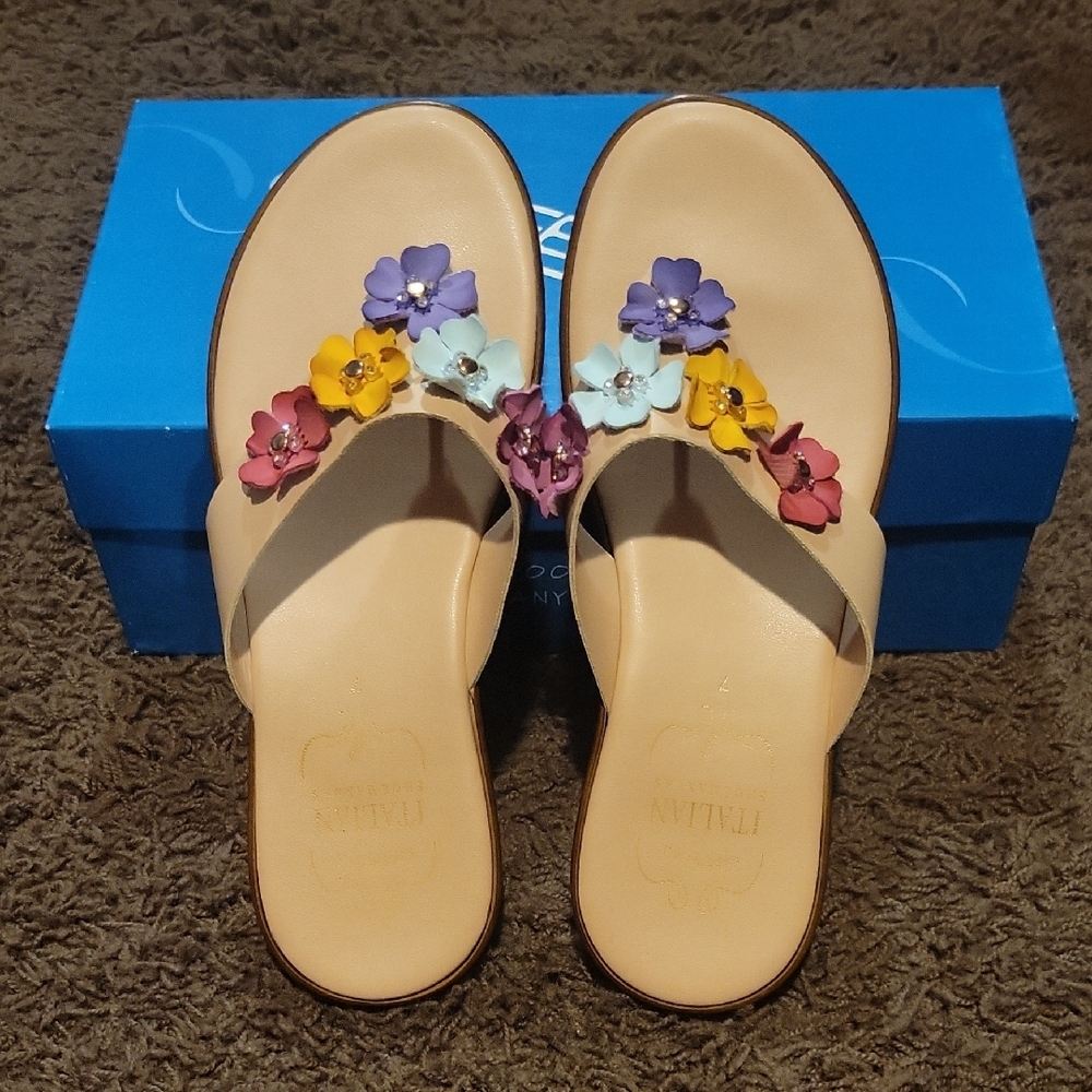Italian Shoemakers Slide Sandals with Decorative Strap Size 7